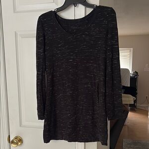 Black and White Long Sleeve Top